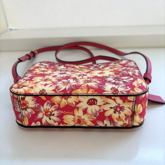 Coach Mini Camera Bag Daisy Floral Print Crossbody Handbag 3572 Pink Multi NEW - Picture 9 of 12